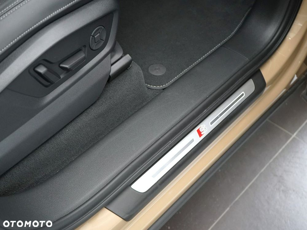 Audi Q7 - 30