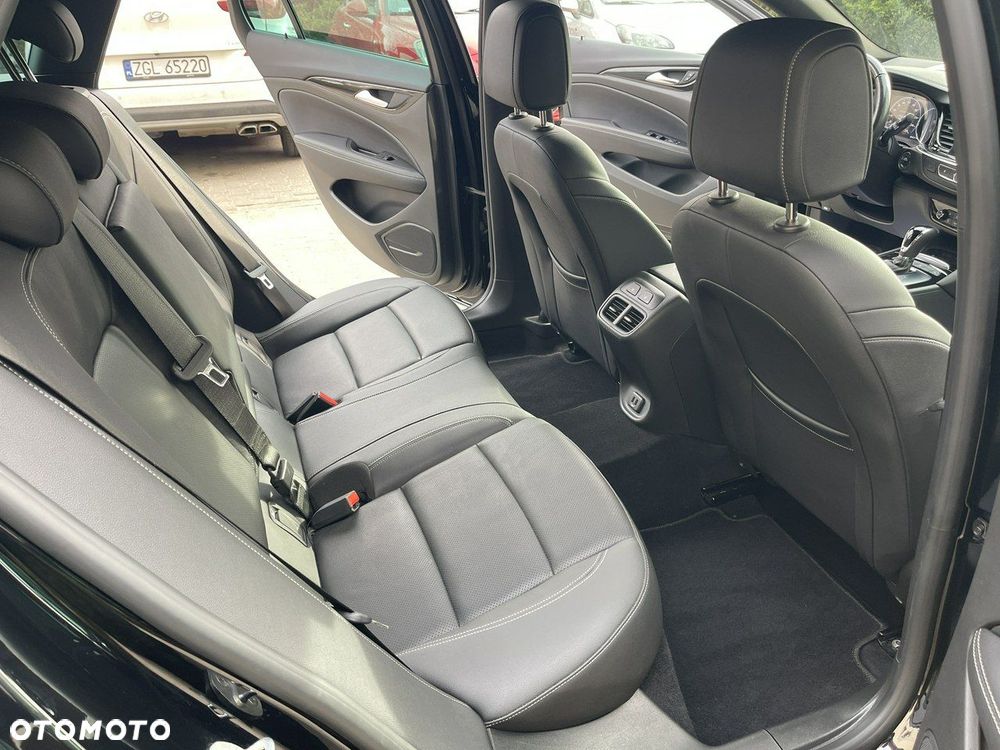 Opel Insignia - 26