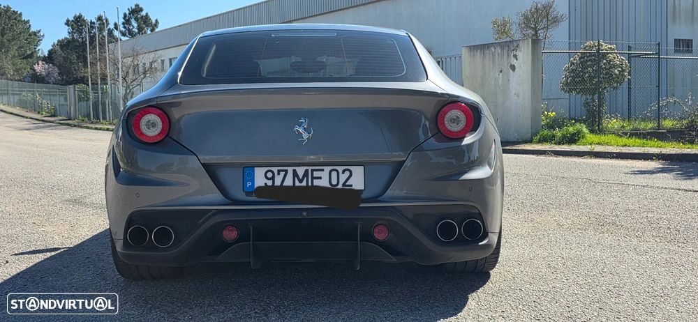 Ferrari FF 6.3 V12 - 6