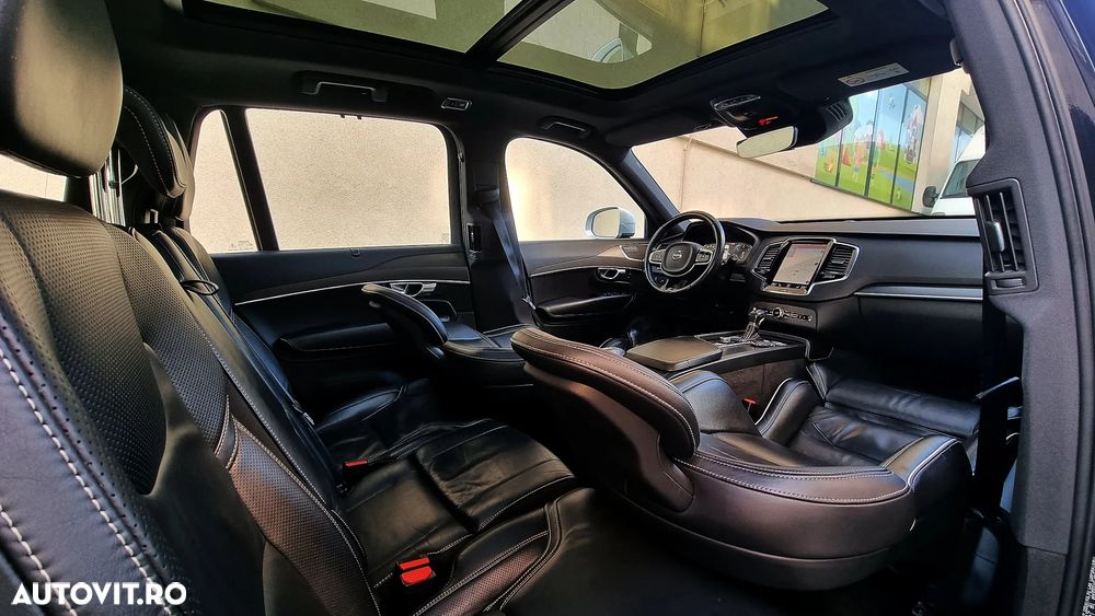 Volvo XC 90 D5 AWD Geartronic RDesign - 28