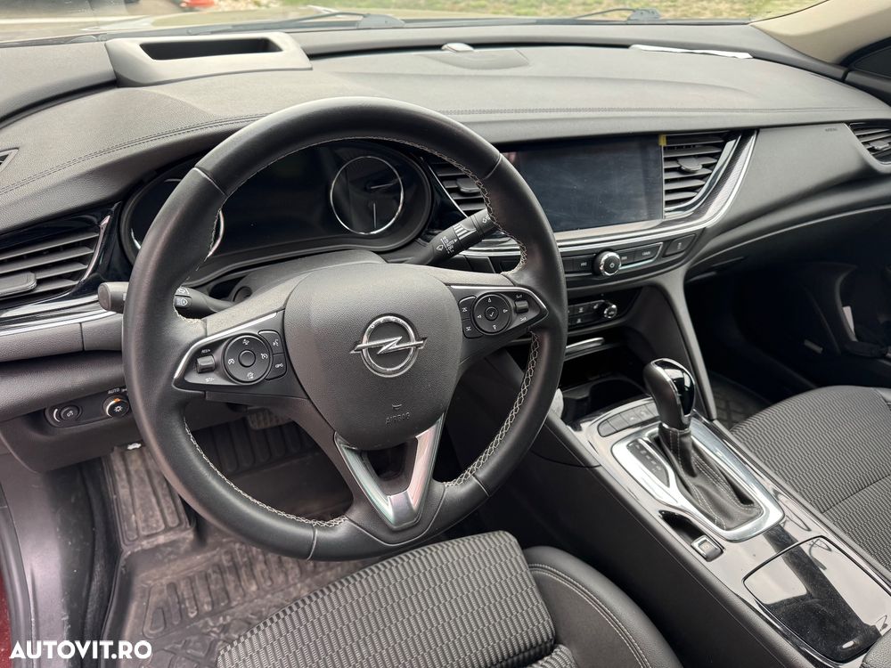 Opel Insignia - 12