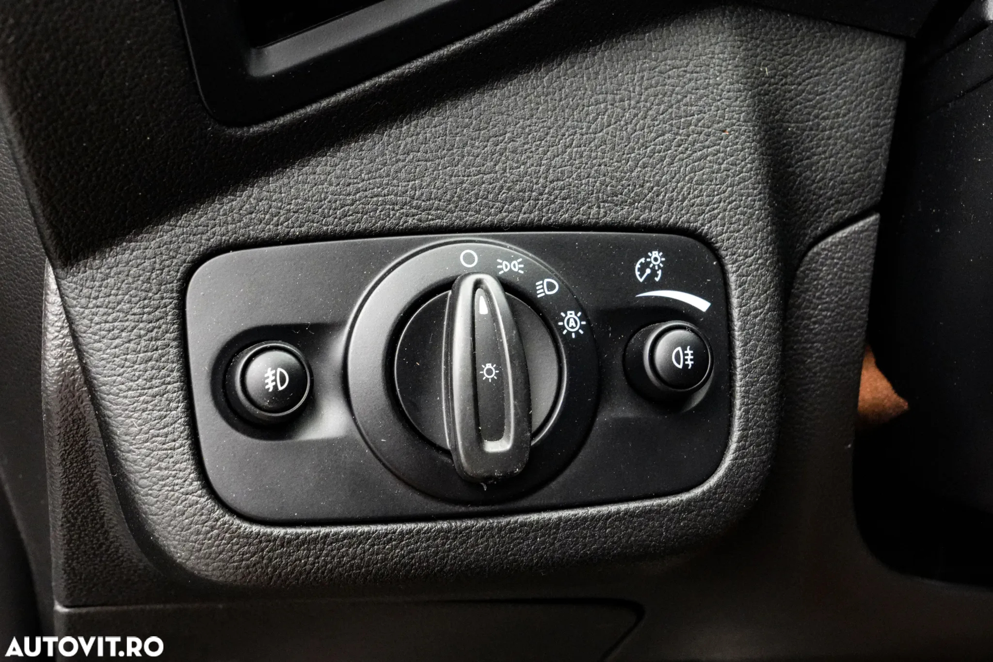 Ford Kuga 2.0 TDCi 4WD Powershift ST-Line - 21