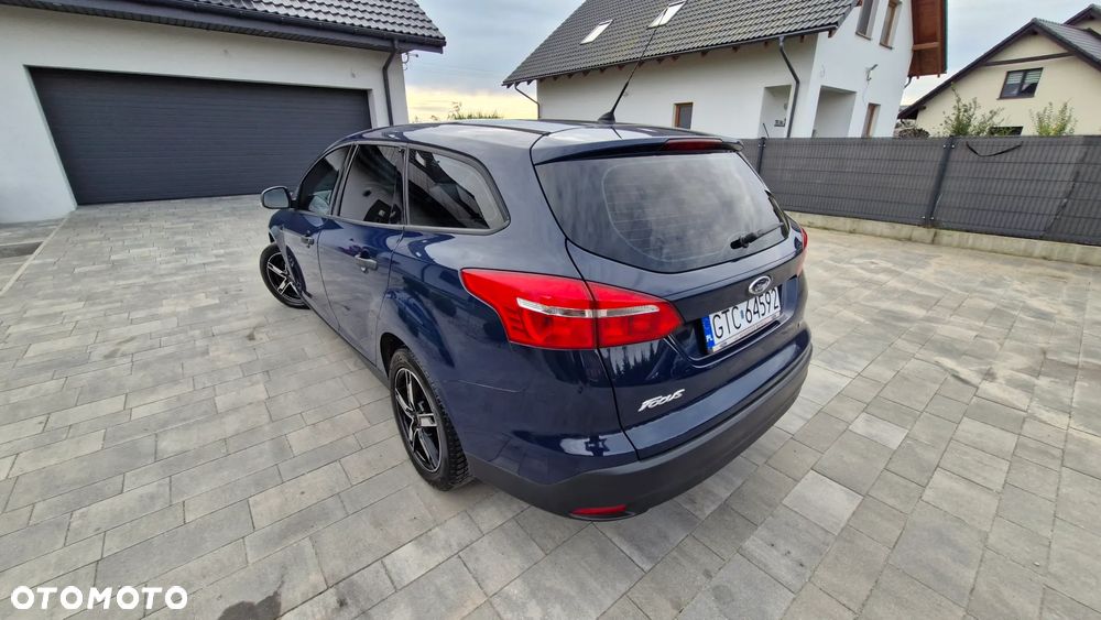 Ford Focus 1.0 EcoBoost Trend - 22