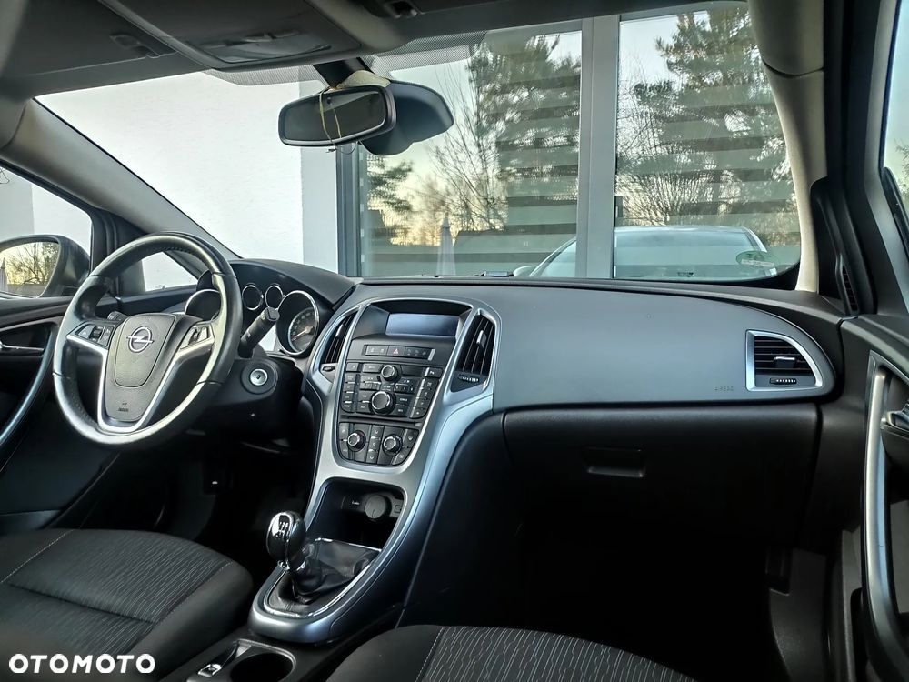 Opel Astra 1.4 Turbo Edition - 10