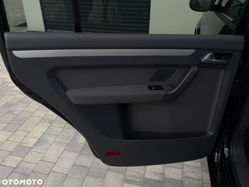 Volkswagen Touran 2.0 TDI DPF BlueMotion Technology Life - 35