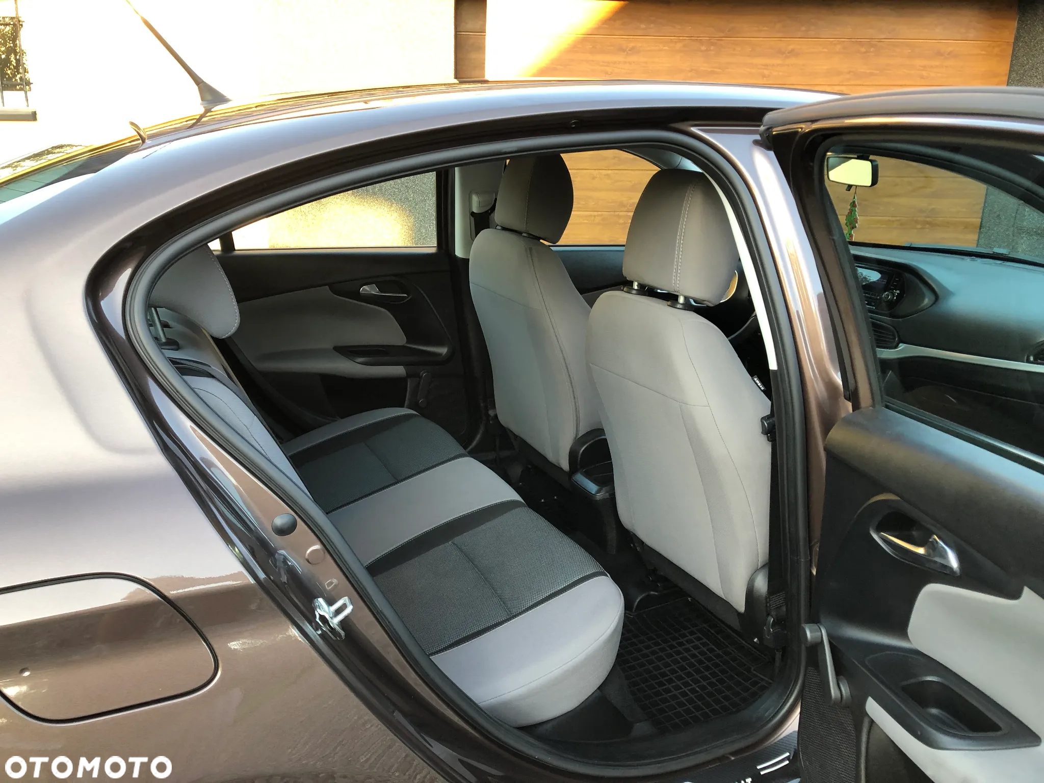 Fiat Tipo 1.4 16v Easy EU6d - 32