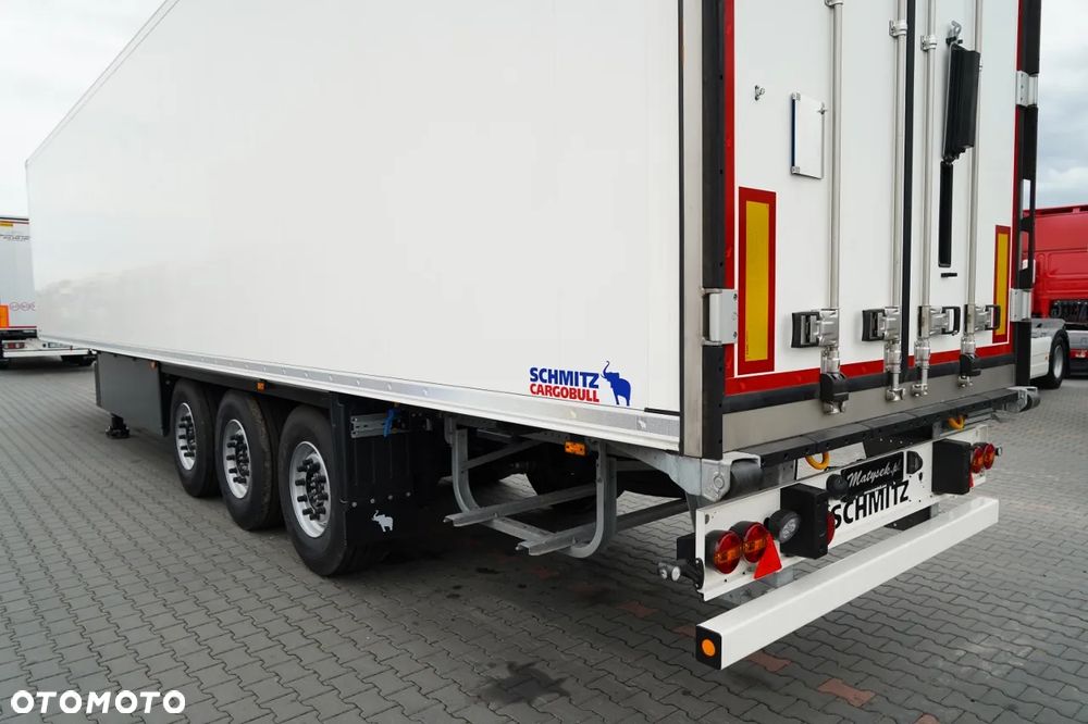 Schmitz Cargobull / CHŁODNIA / THERMO KING SLX 300 / DOPPELSTOCK / NOWA / 2025 ROK / - 12