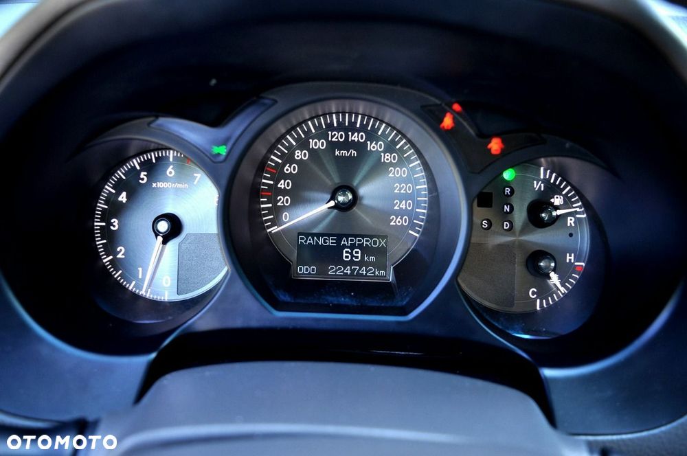 Lexus GS 300 Prestige + - 24