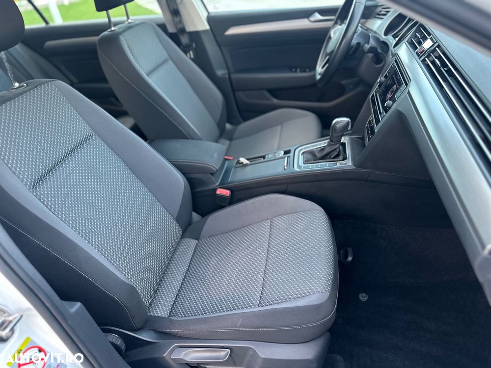 Volkswagen Passat - 16