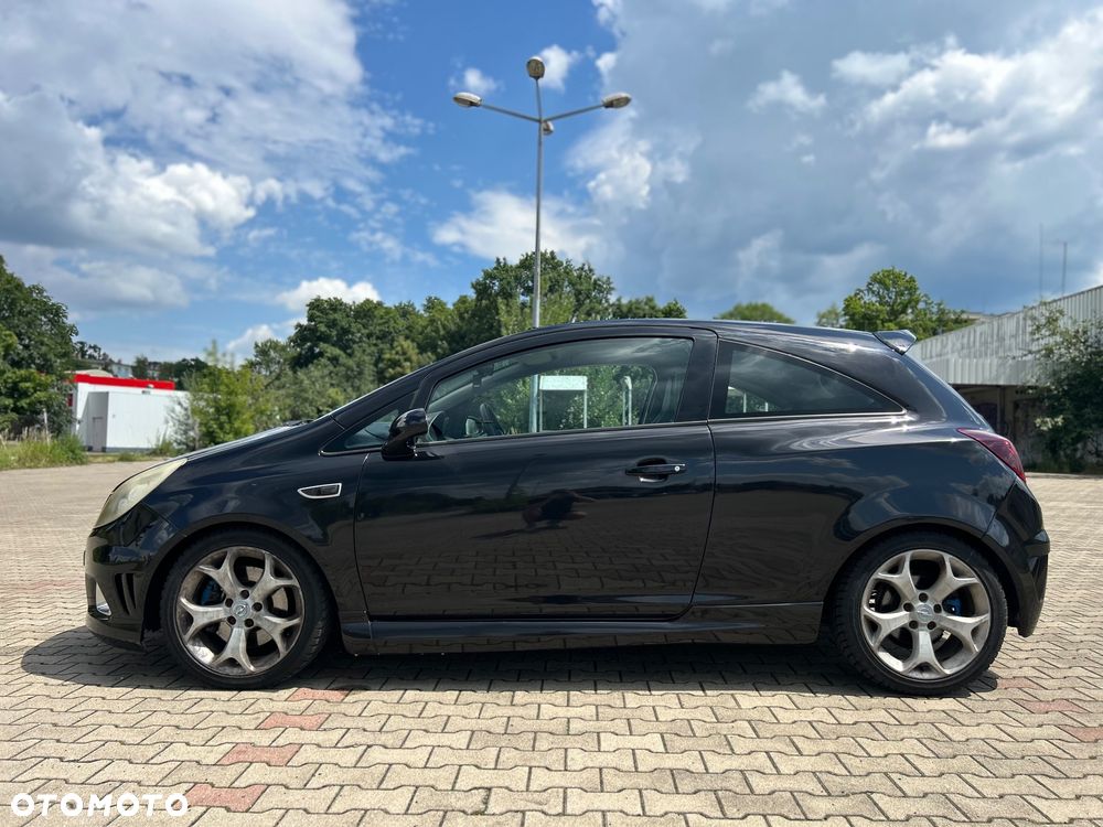 Opel Corsa 1.6T OPC - 8