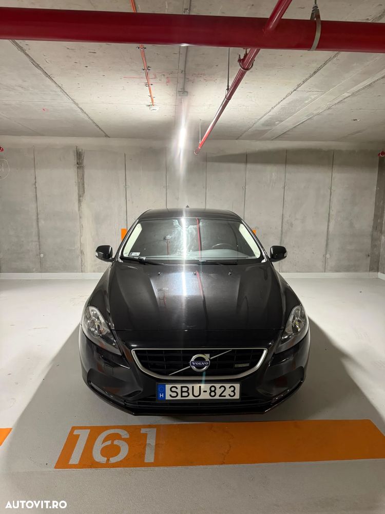 Volvo V40 D2 Geartronic Momentum - 2