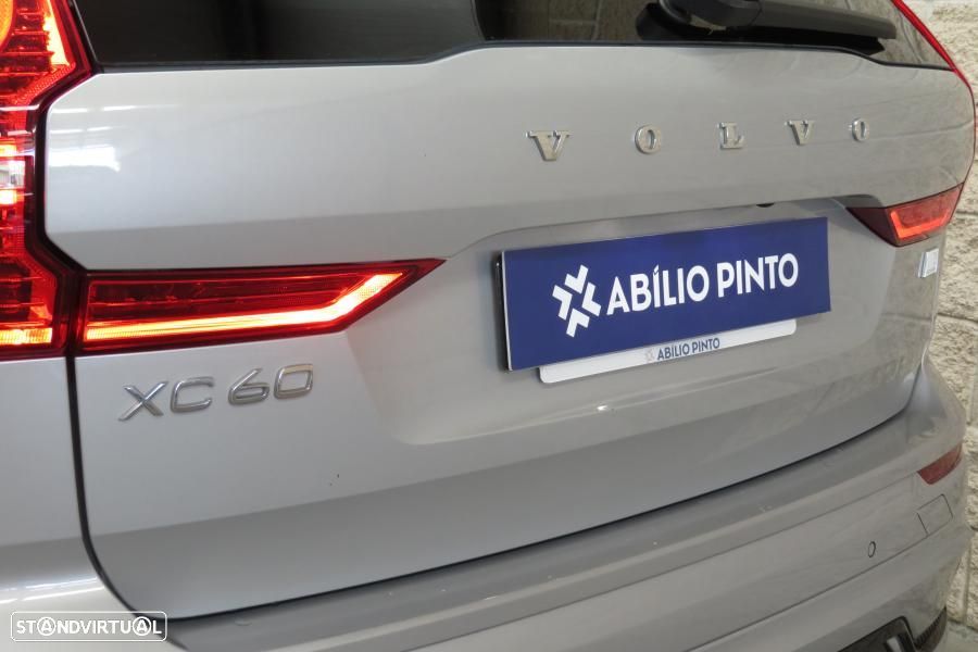 Volvo XC 60 2.0 T6 PHEV Ultimate Dark AWD - 40