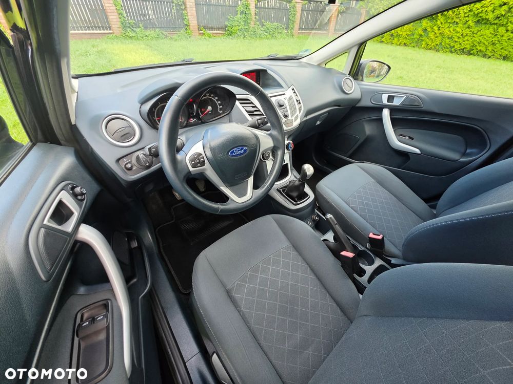 Ford Fiesta 1.25 Champions Edition - 10