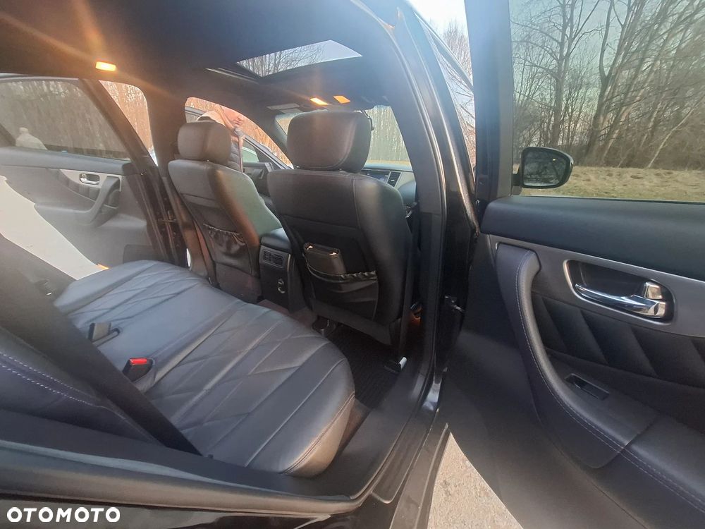Infiniti QX70 3.7 AWD S Premium - 11
