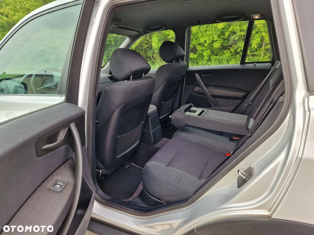 BMW X3 2.5i - 12