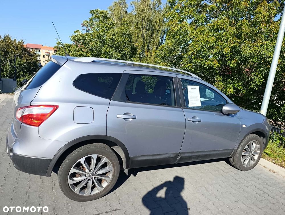 Nissan Qashqai+2 - 24