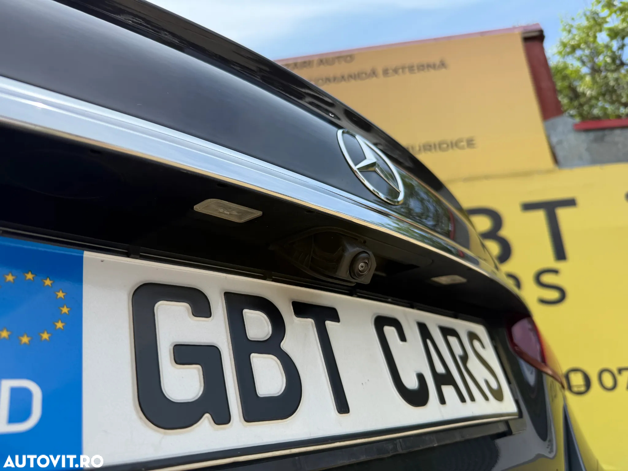 Mercedes-Benz E 300 T 9G-TRONIC AMG Line - 18