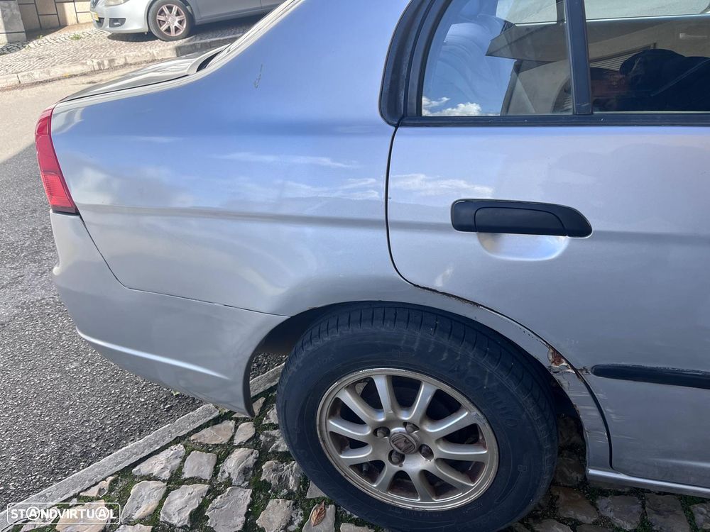 Honda Civic 1.4i Profile - 8