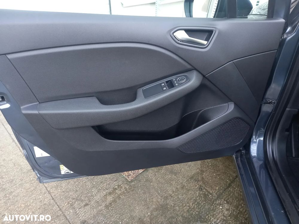 Renault Clio TCe 90 X-tronic BUSINESS EDITION - 19