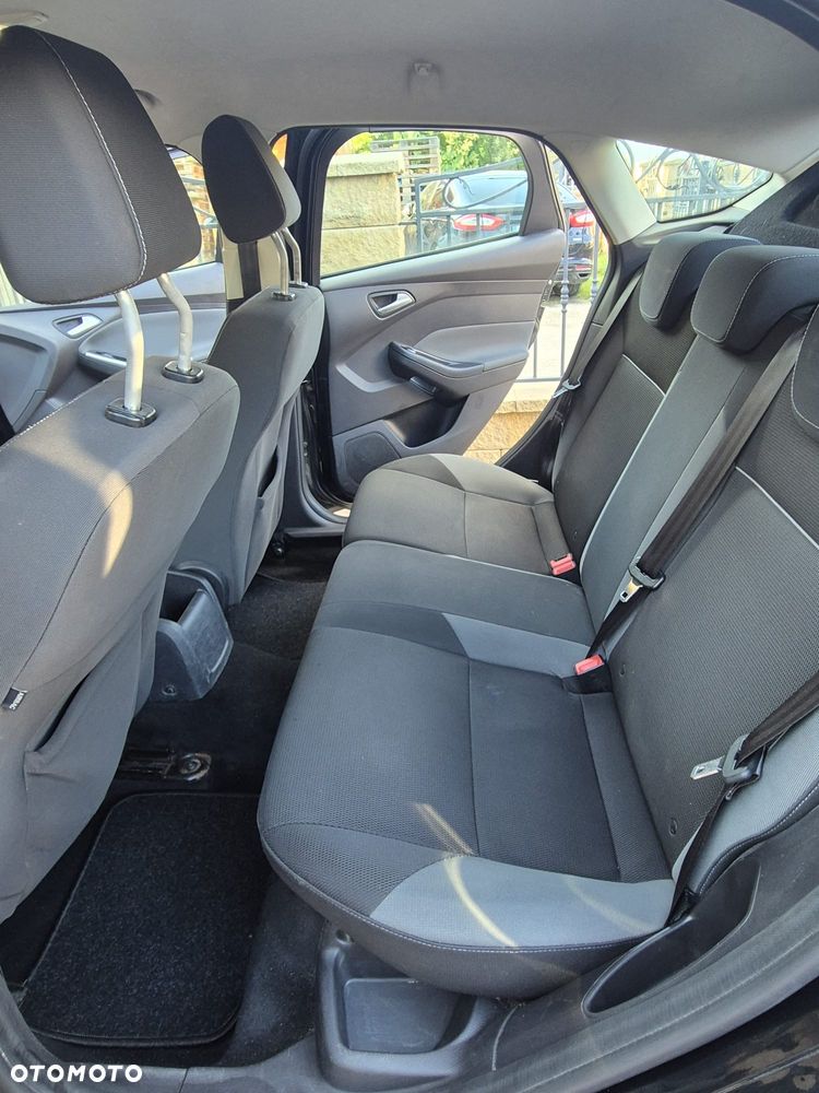 Ford Focus - 8