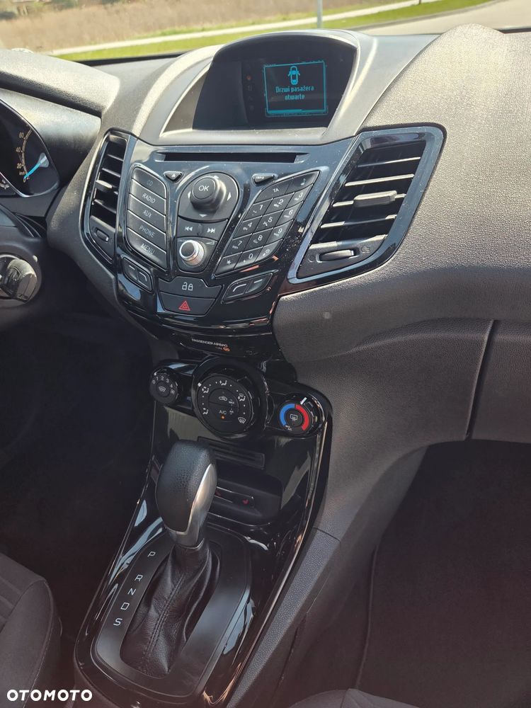Ford Fiesta - 16