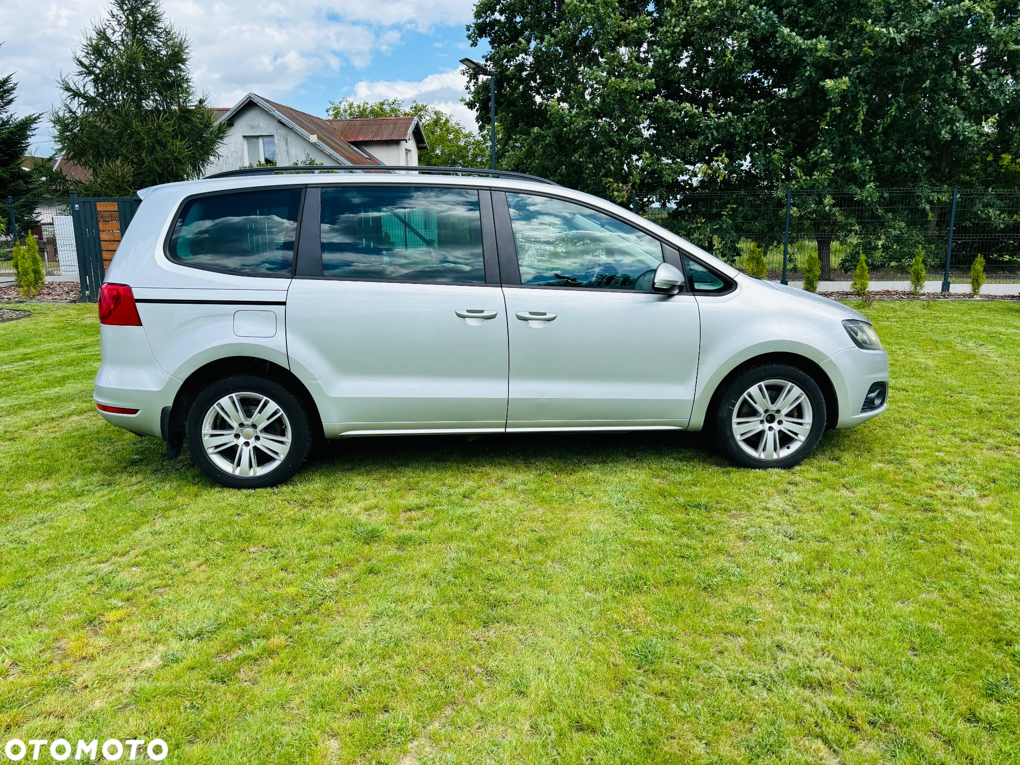 Seat Alhambra 2.0 TDI DPF Ecomotive - 11