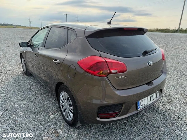 Kia Ceed Cee'd 1.4 GSL Best - 5