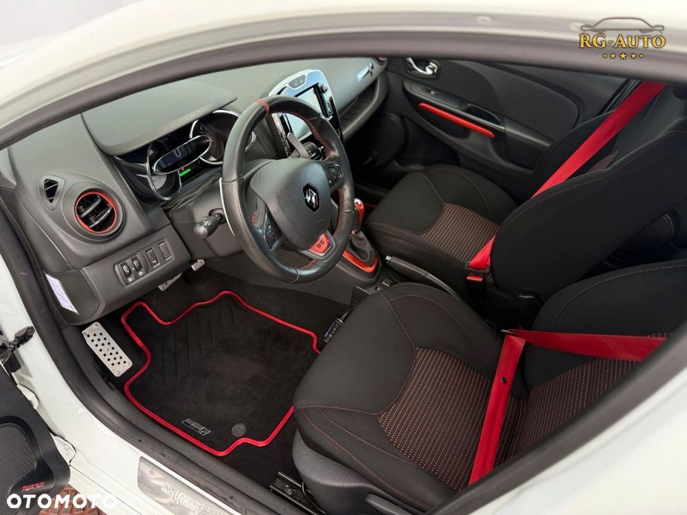 Renault Clio - 36