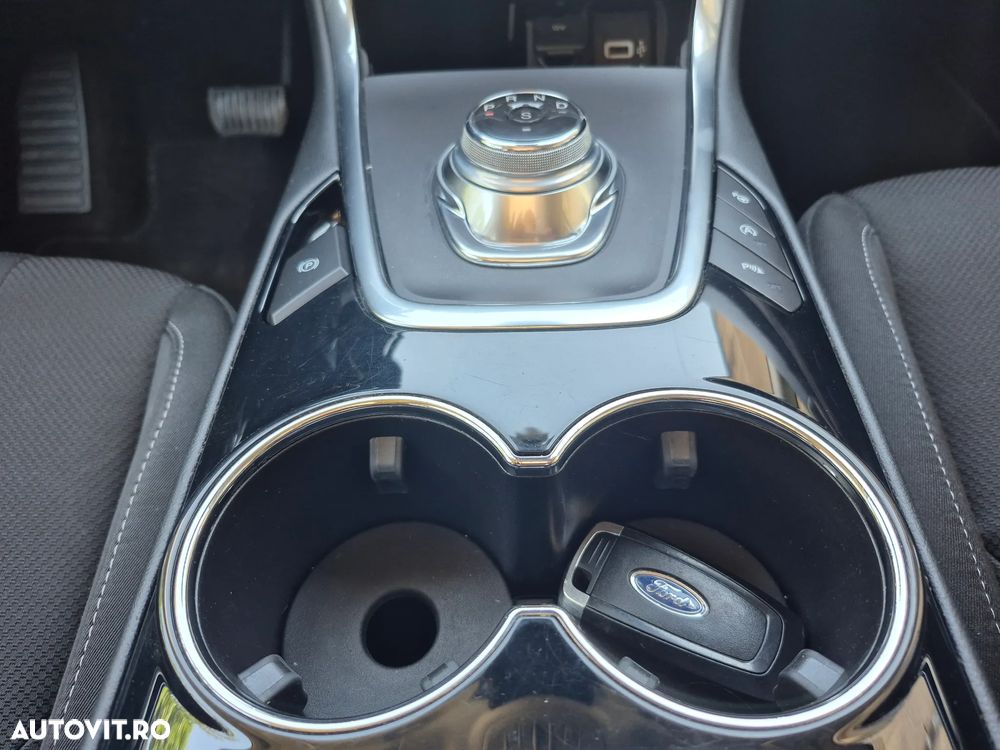 Ford S-Max 2.0 TDCi Powershift Titanium - 17