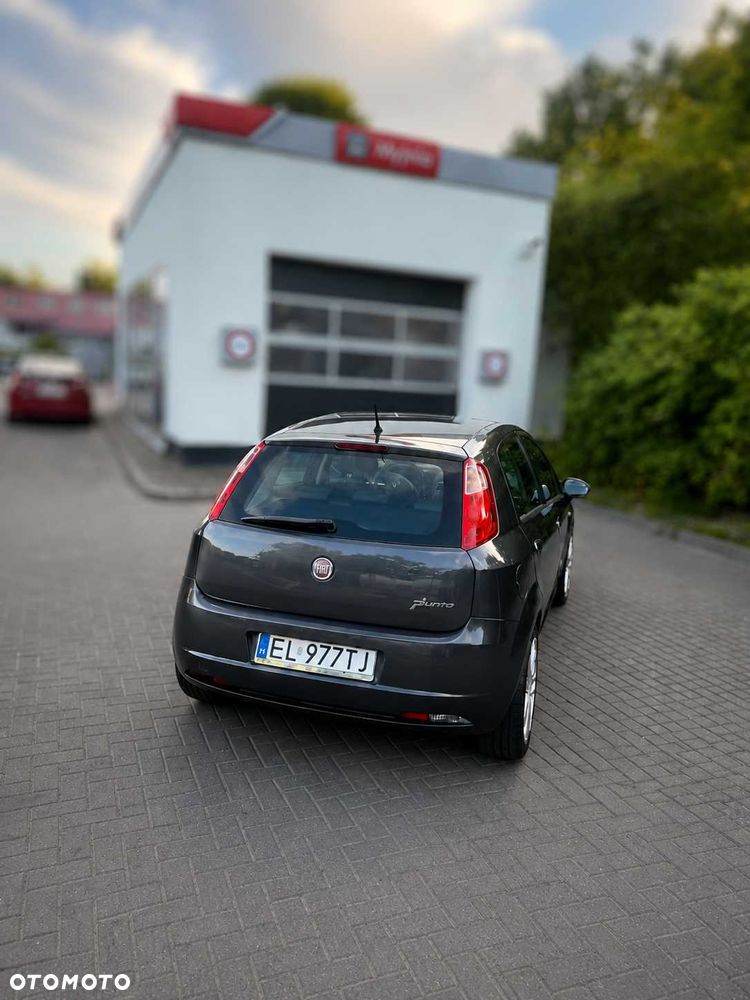 Fiat Grande Punto - 8