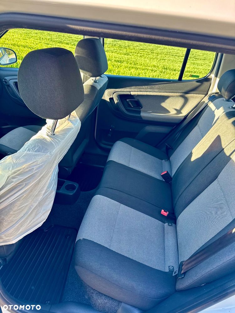 Skoda Fabia 1.6 TDI DPF Ambition - 10