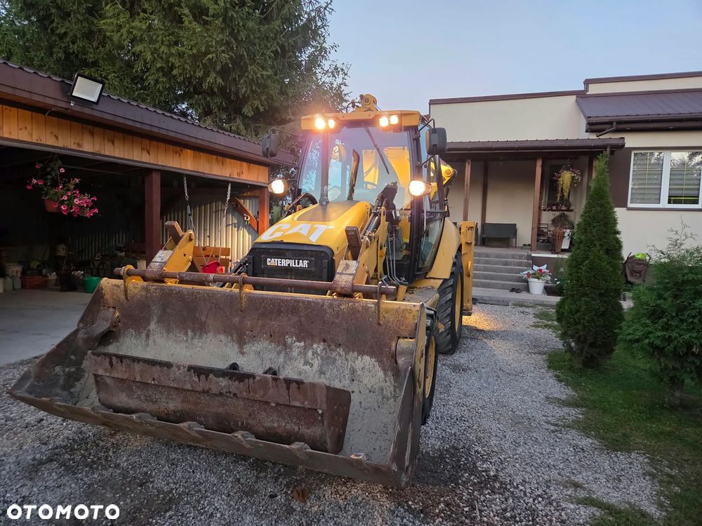 Caterpillar CAT 428E - 18