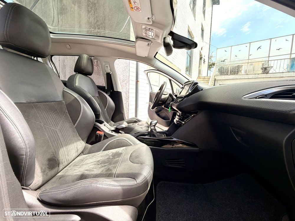 Peugeot 2008 1.2 PureTech Crossway - 20