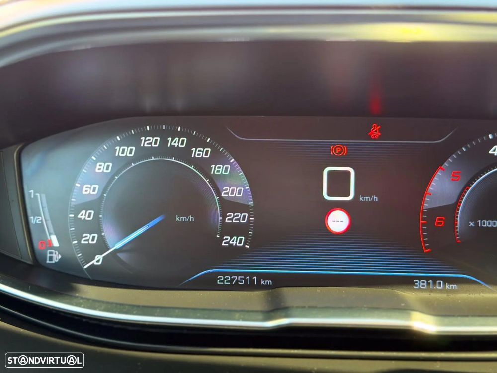 Peugeot 3008 1.5 BlueHDi Active - 21