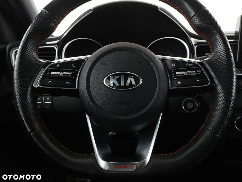 Kia ProCeed 1.6 T-GDI GT DCT - 21