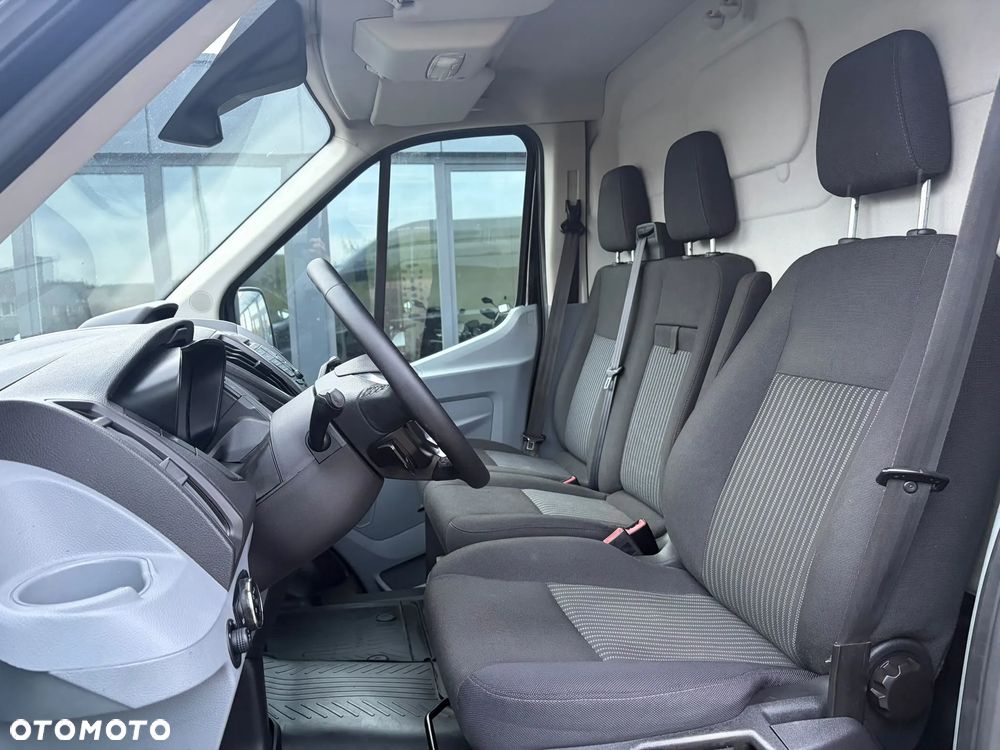 Ford Transit - 31