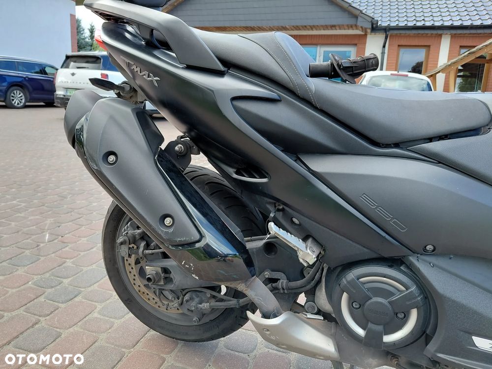 Yamaha Tmax - 12