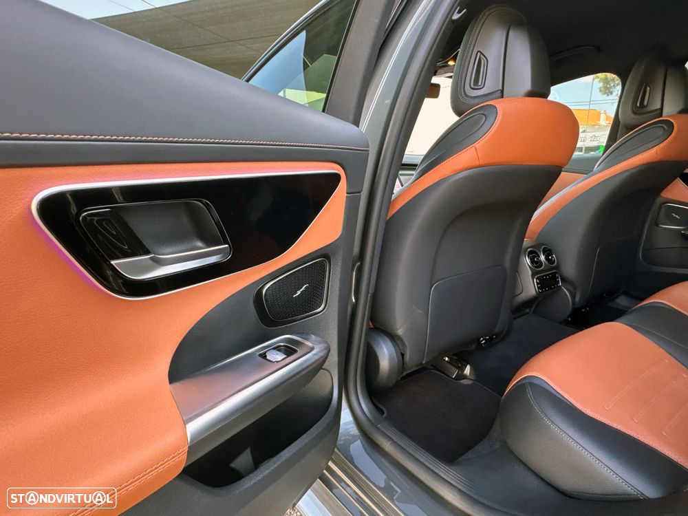 Mercedes-Benz C 300 e AMG Line - 15