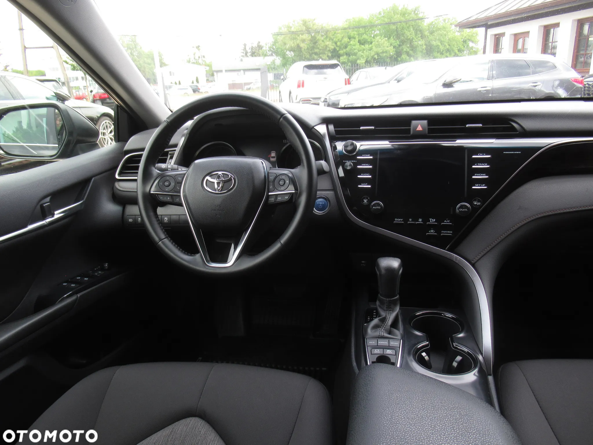 Toyota Camry 2.5 Hybrid Prestige CVT - 18