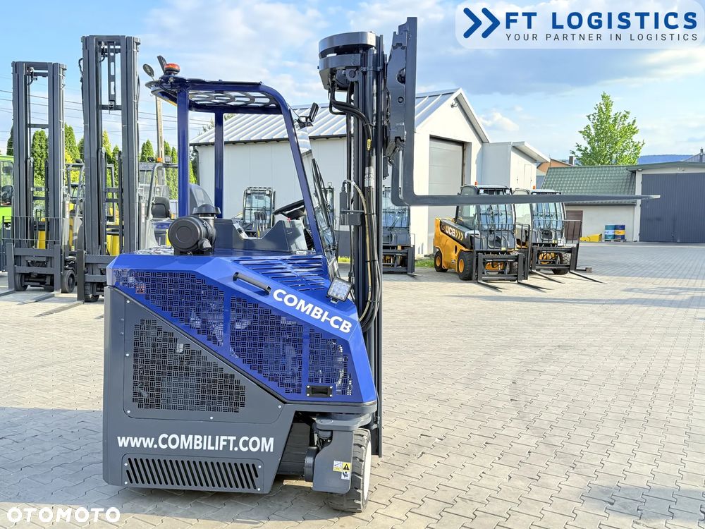 Combilift WÓZEK CZTEROKIERUNKOWY - WIELOKIERUNKOWY | COMBILIFT CB3000| GAS | TRIPLEX 5500MM | POZYCJONER WIDEŁ | PRZESUW WIDEŁ | WOLNY SKOK | NOWE OPONY | PO SERWISIE | STAN IDEALNY | Szeroka oferta wózków czterokierunkowych i bocznych, dopasowanych do różnorodnych potrzeb i zastosowań - 23