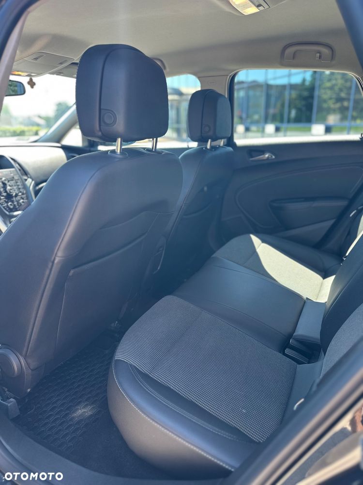 Opel Astra 2.0 CDTI Cosmo - 16