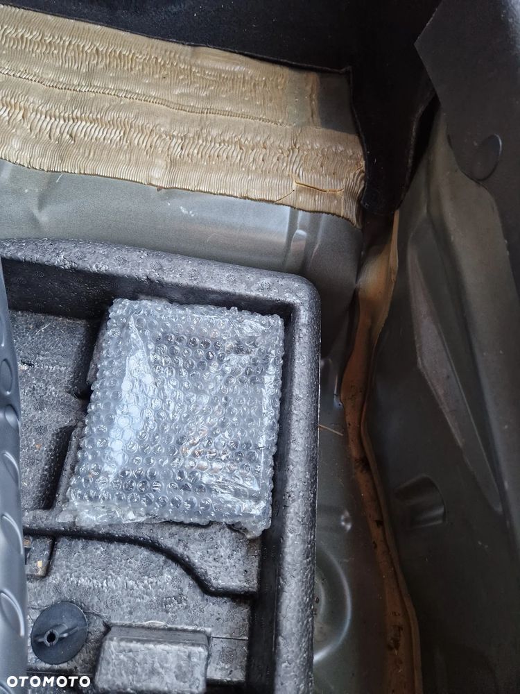 Ford Fiesta 1.0 EcoBoost Powershift SYNC Edition - 13