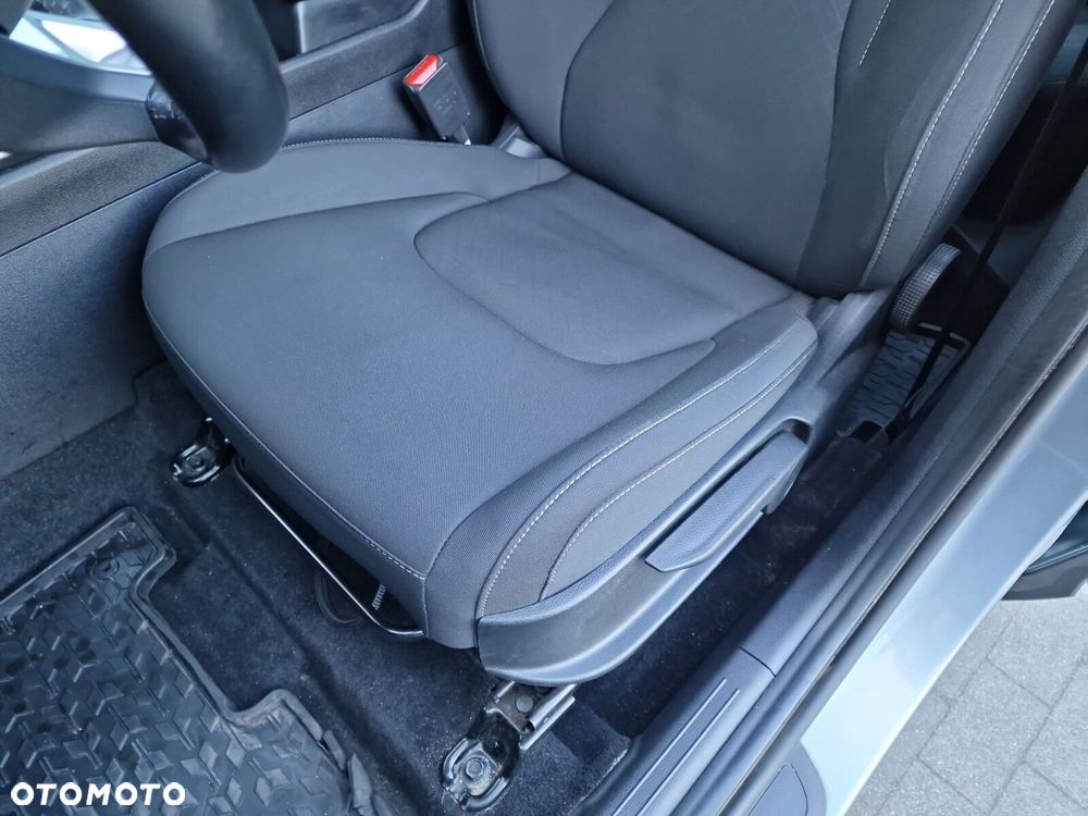 Kia Sportage 1.6 T-GDI MHEV M 2WD DCT - 12
