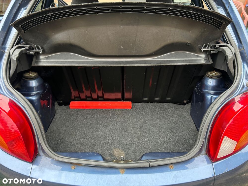 Ford KA 1.3 - 9
