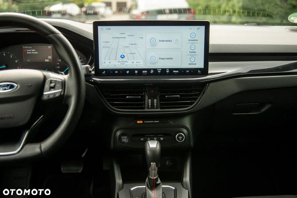 Ford Focus 1.0 EcoBoost Hybrid ST-LINE - 33