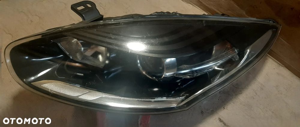 Lampa MEGANE III prawa lub lewa 36743675 - 1