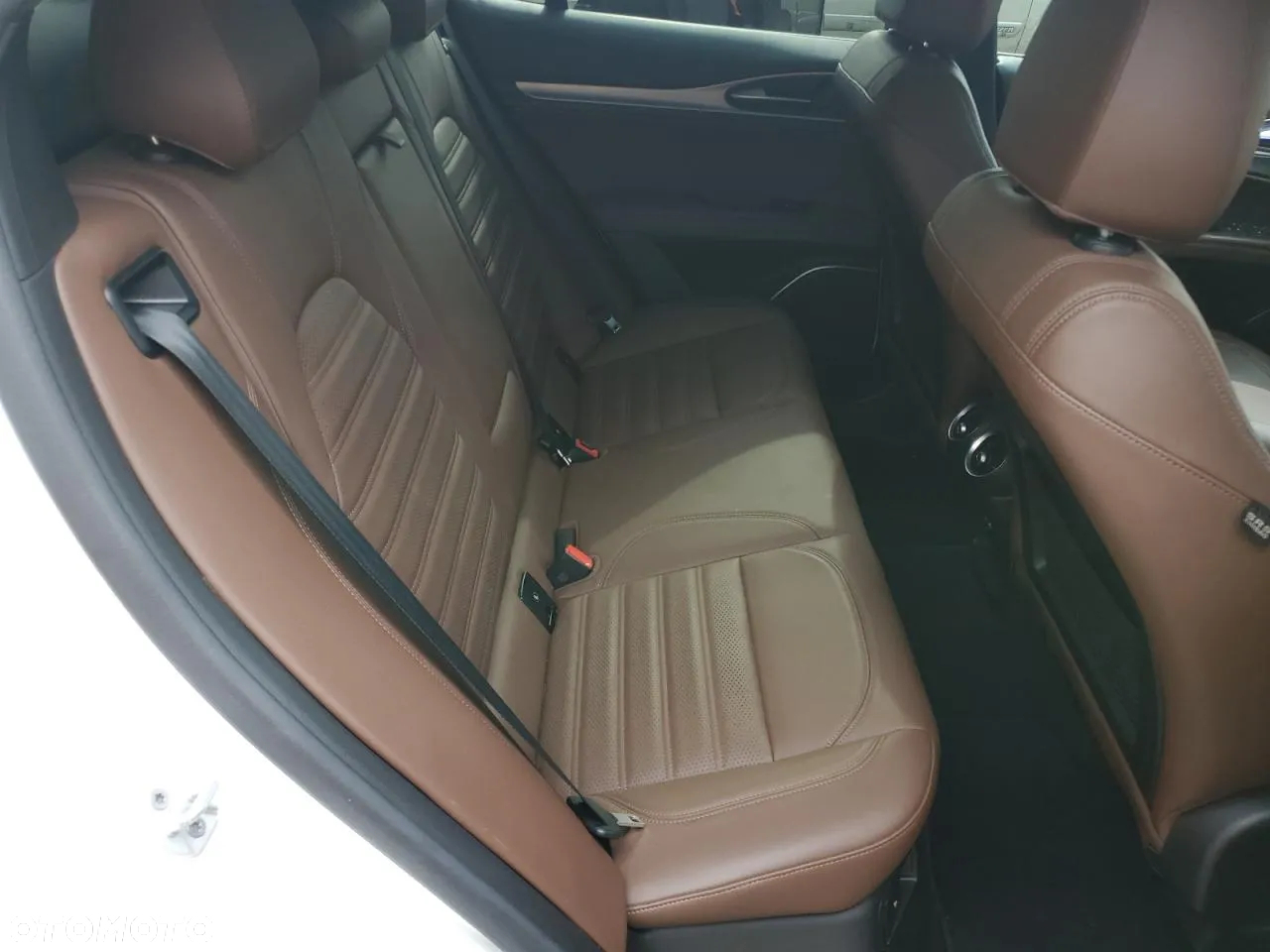 Alfa Romeo Stelvio 2.0 Turbo 6C Villa D'este Q4 - 14