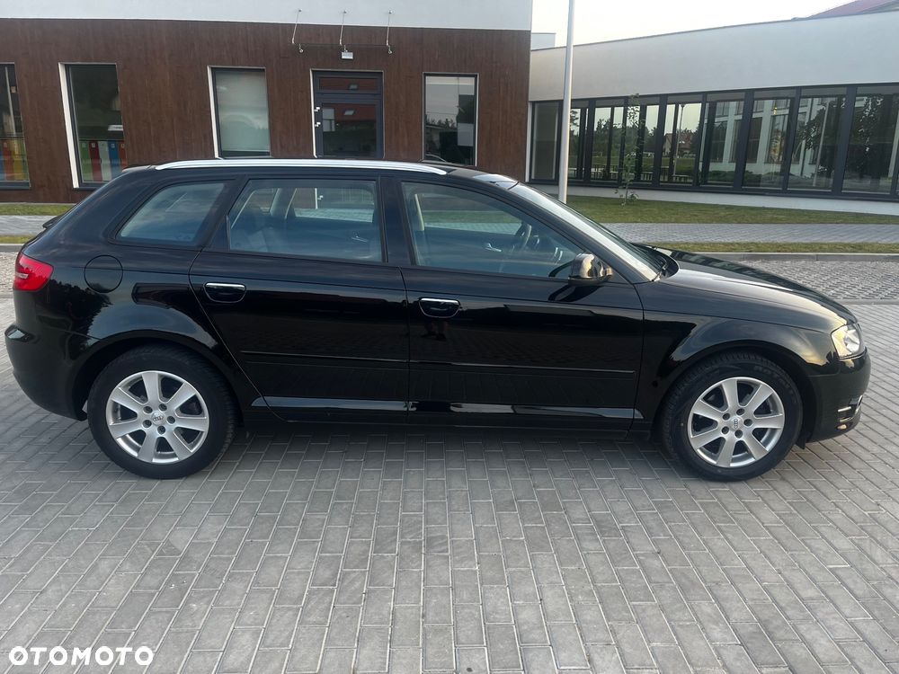 Audi A3 Sportback 1.2 TFSI Ambiente - 8