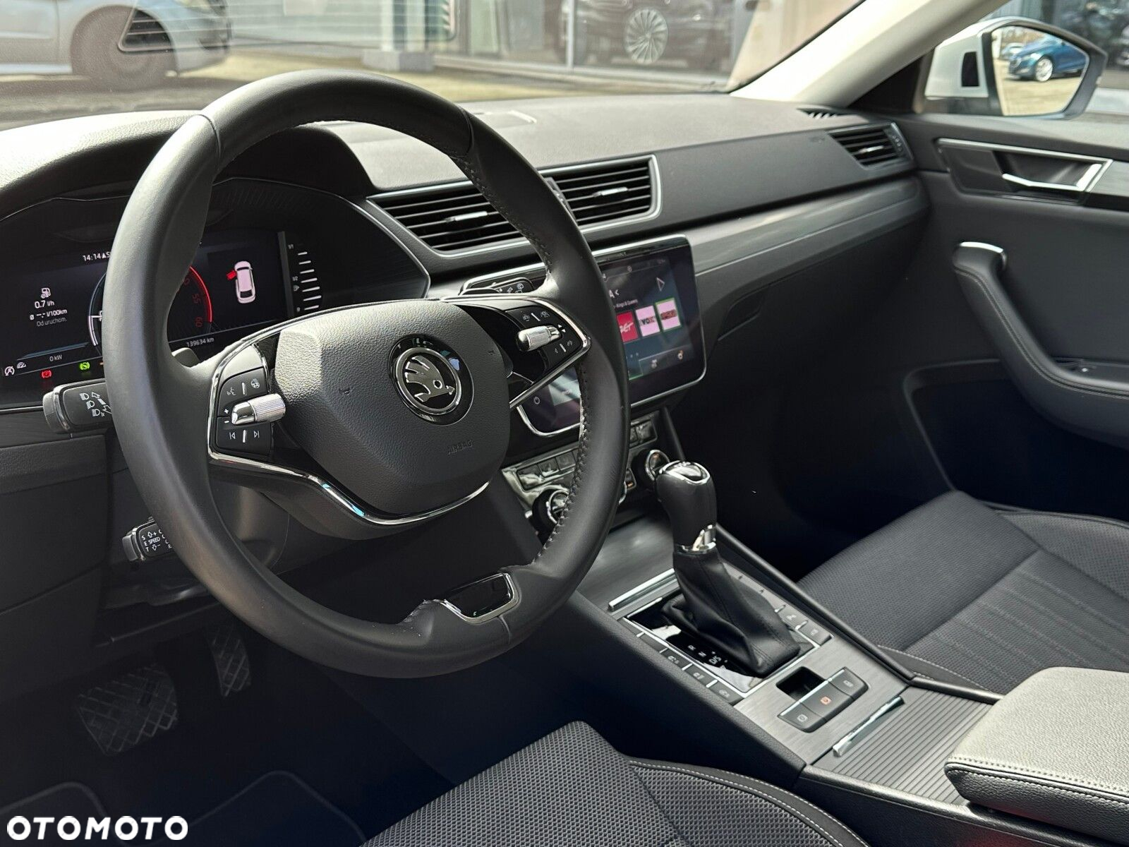 Skoda Superb 2.0 TDI SCR Style DSG - 9