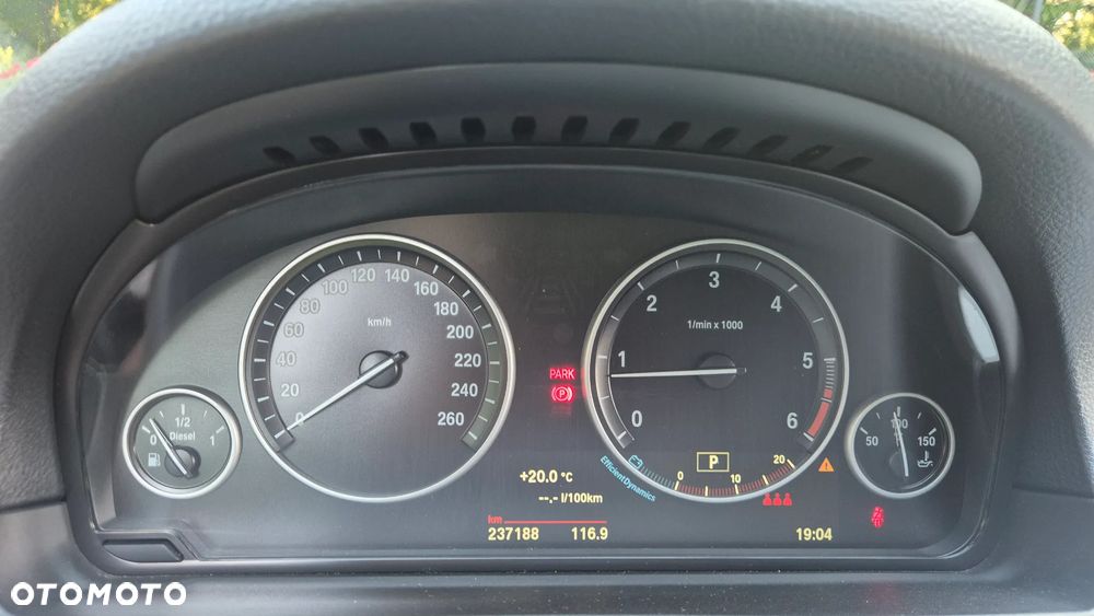 BMW Seria 5 520d xDrive - 3